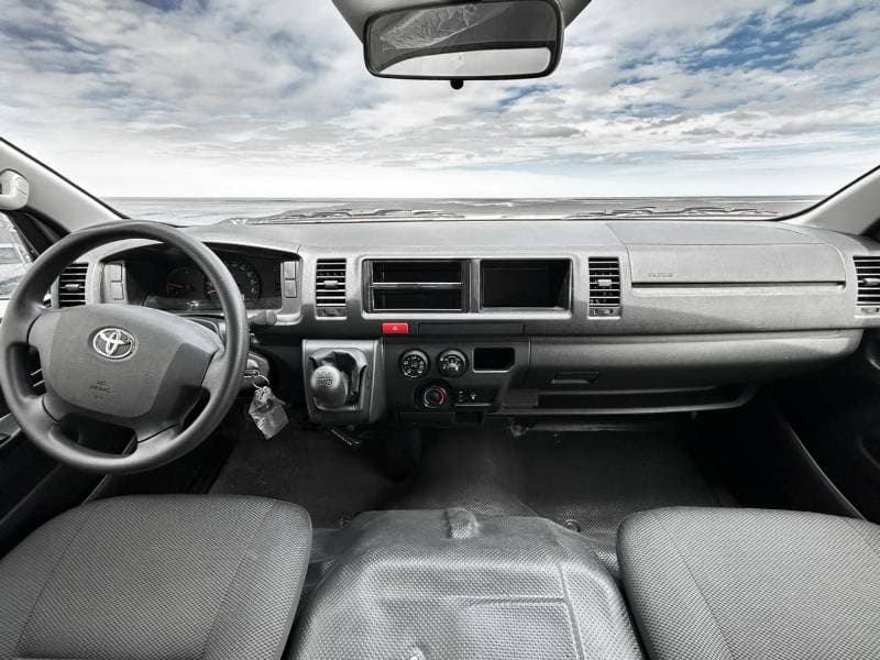 2026 Toyota Hiace DX thumbnail 8