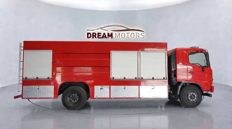 2025 Hino 500 thumbnail 4