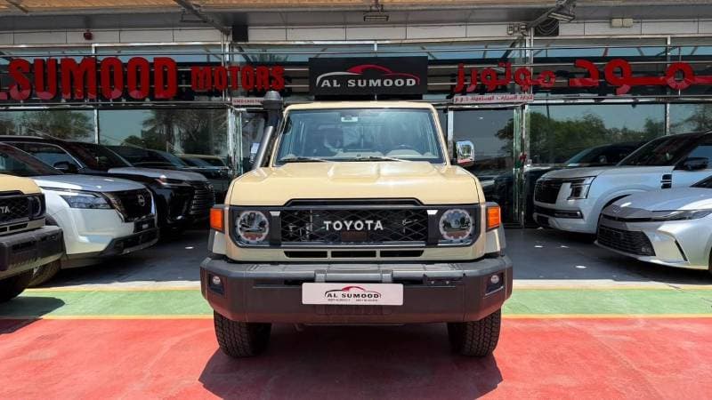 2025 Toyota Land Cruiser Pickup 70