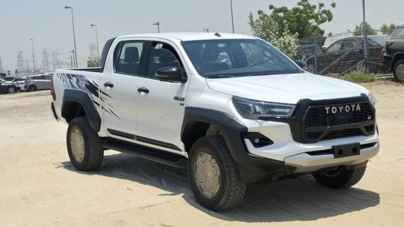 2026 Toyota Hilux GR SPORT thumbnail 2