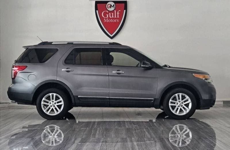 2014 Ford Explorer XLT thumbnail 3