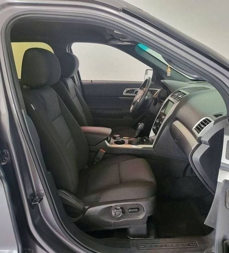 2014 Ford Explorer XLT thumbnail 5