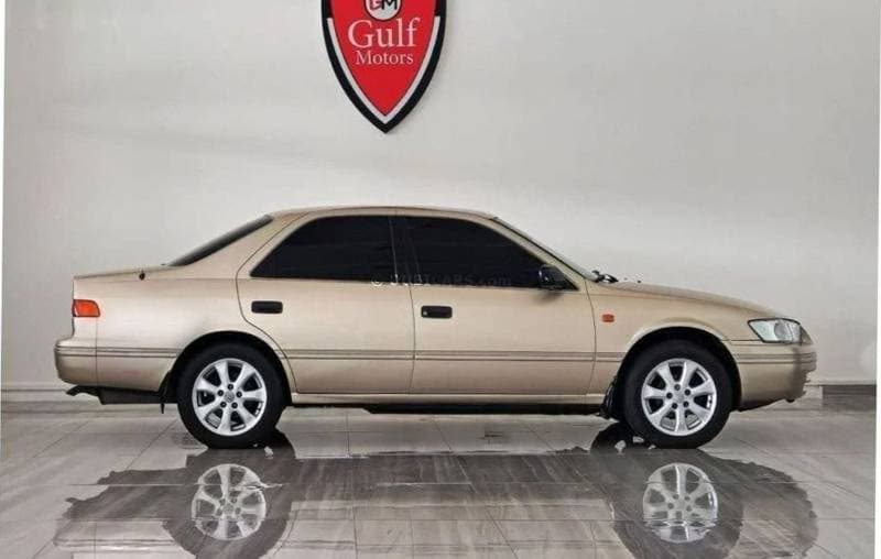 1999 Toyota Camry XLI thumbnail 3