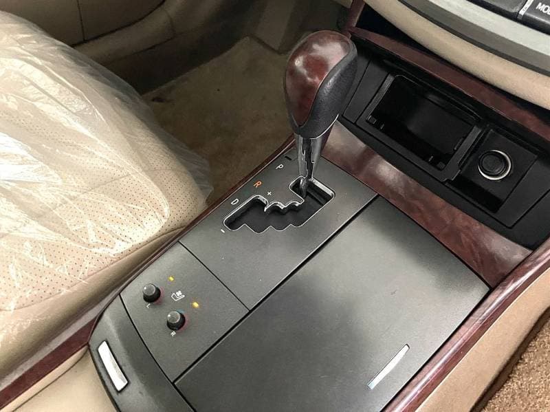 2012 Toyota Avalon LIMITED thumbnail 8