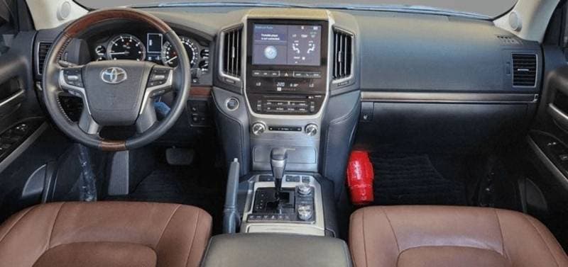 2020 Toyota Land Cruiser VXR thumbnail 7