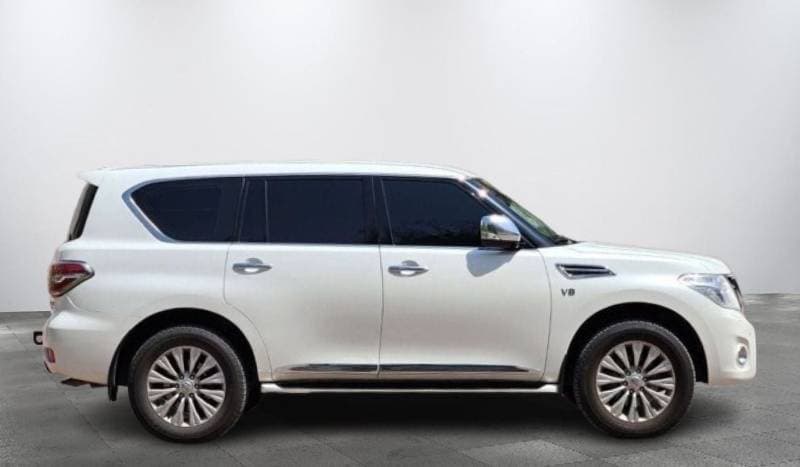 2017 Nissan Patrol LE T2 TITANIUM thumbnail 3