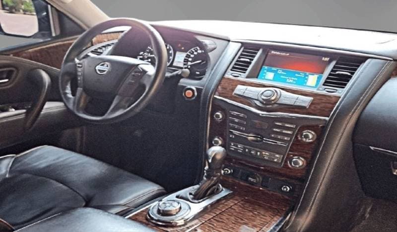 2017 Nissan Patrol LE T2 TITANIUM thumbnail 8