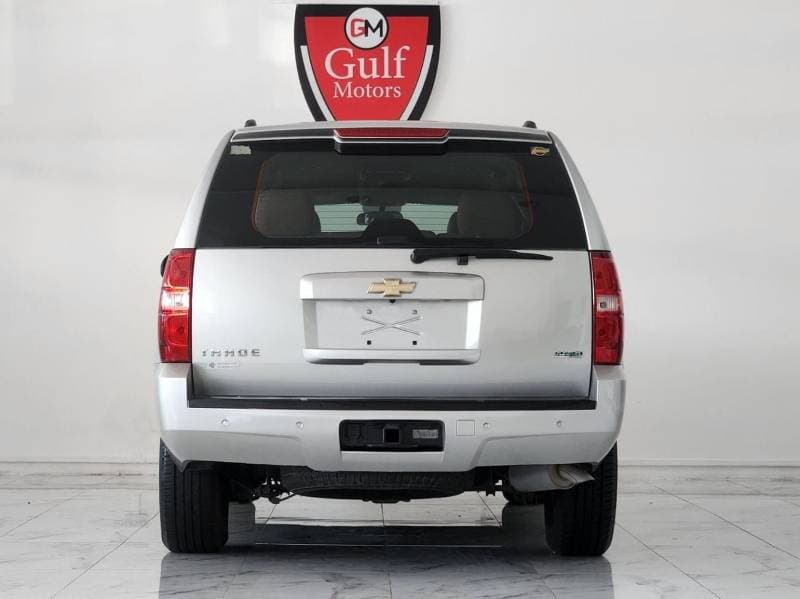 2011 Chevrolet Tahoe LS thumbnail 5
