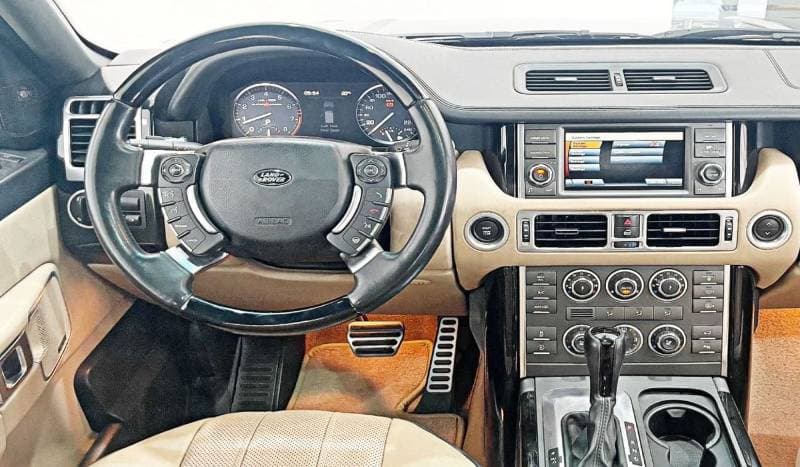 2011 Land Rover Range Rover SUPERCHARGED VOGUE thumbnail 5