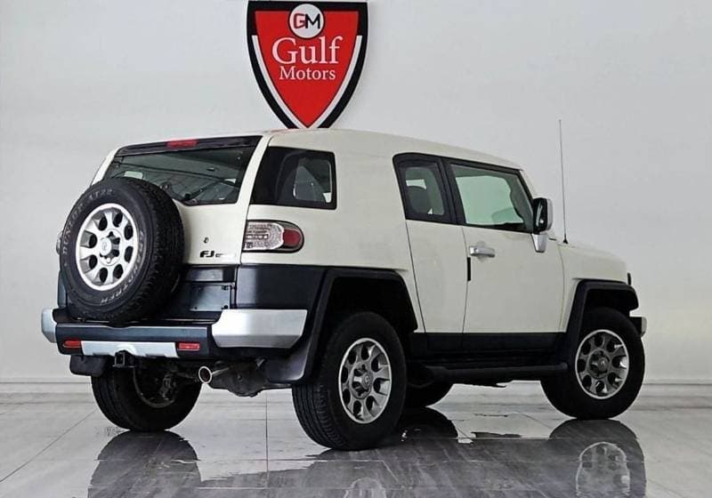 2012 Toyota FJ Cruiser BASE thumbnail 4