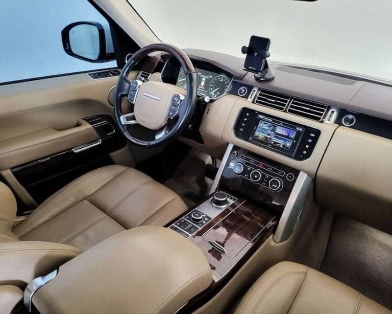 2016 Land Rover Range Rover VOGUE SE thumbnail 7