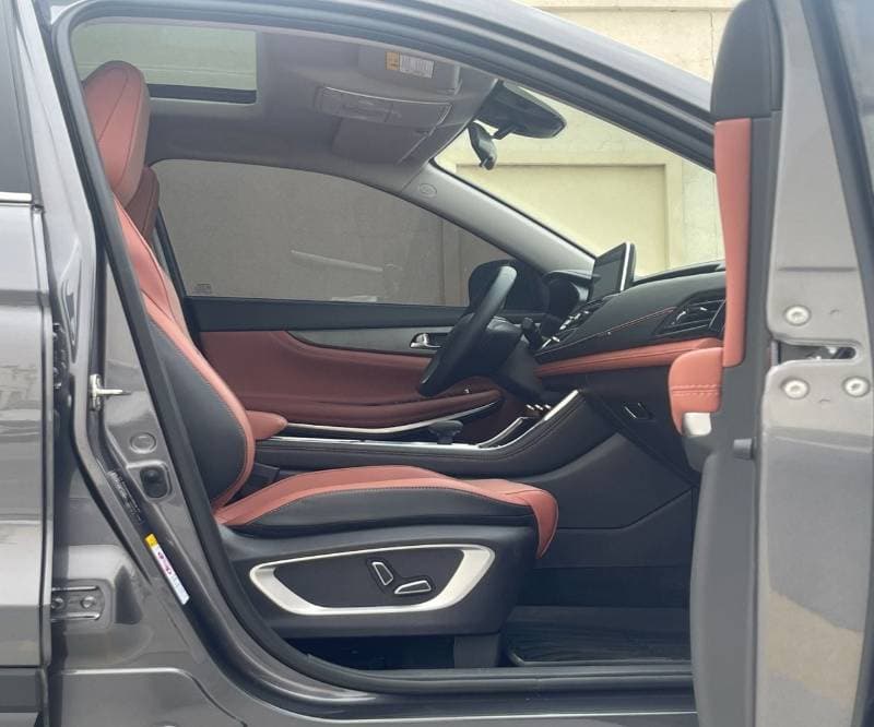 2025 Changan CS75 thumbnail 6