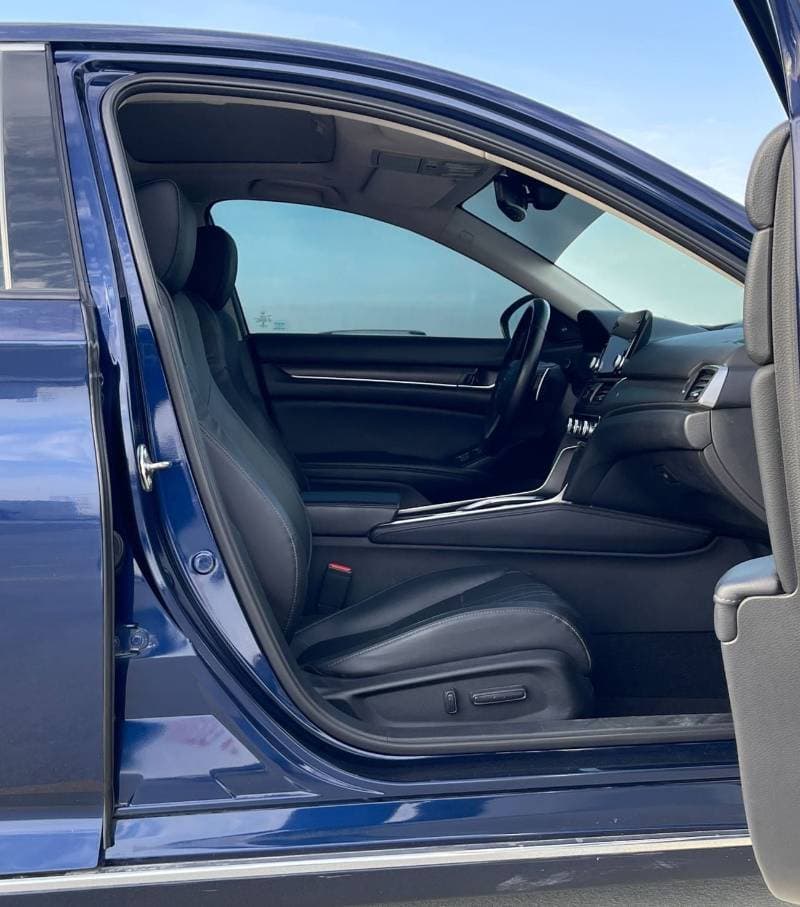 2018 Honda Accord thumbnail 6