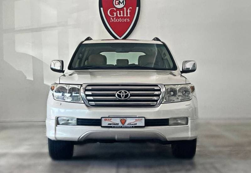 2010 Toyota Land Cruiser GXR thumbnail 2