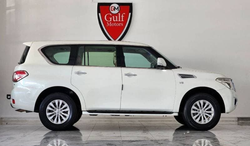 2015 Nissan Patrol SE T2 LEATHER thumbnail 3
