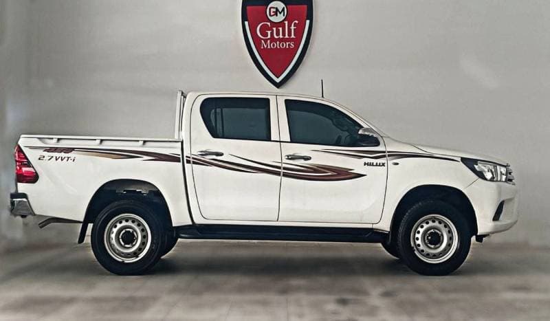 2018 Toyota Hilux GL thumbnail 2