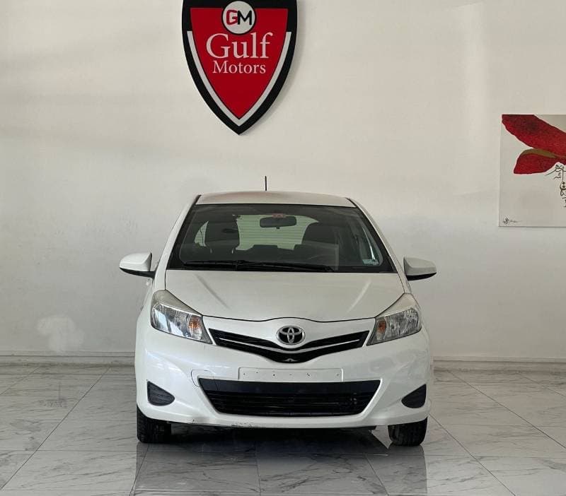 2013 Toyota Yaris BASE thumbnail 2