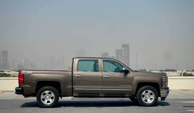 2015 Chevrolet Silverado 1500 CREW/CAB Z71 LTZ thumbnail 3