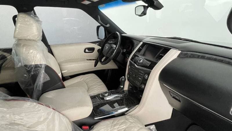 2016 Nissan Patrol NISMO thumbnail 6