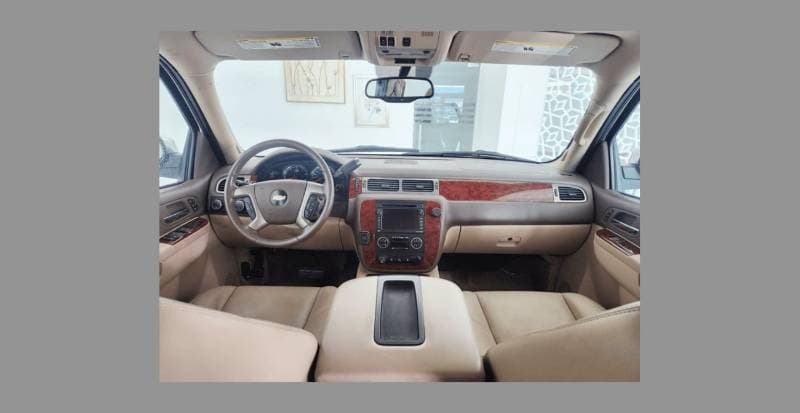 2010 Chevrolet Tahoe LTZ thumbnail 7