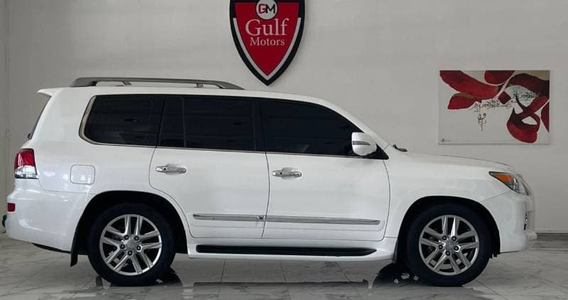 2013 Lexus LX570 PLATINUM thumbnail 3