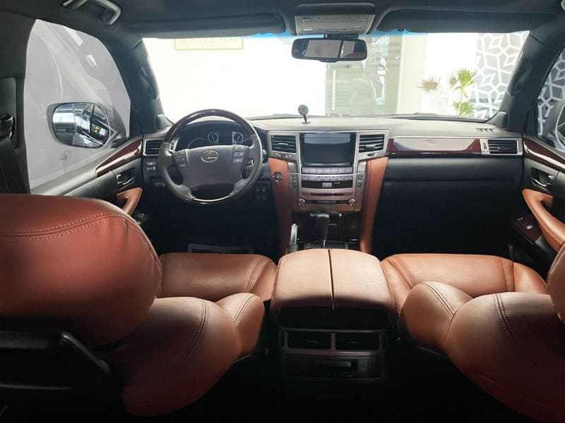 2013 Lexus LX570 PLATINUM thumbnail 8