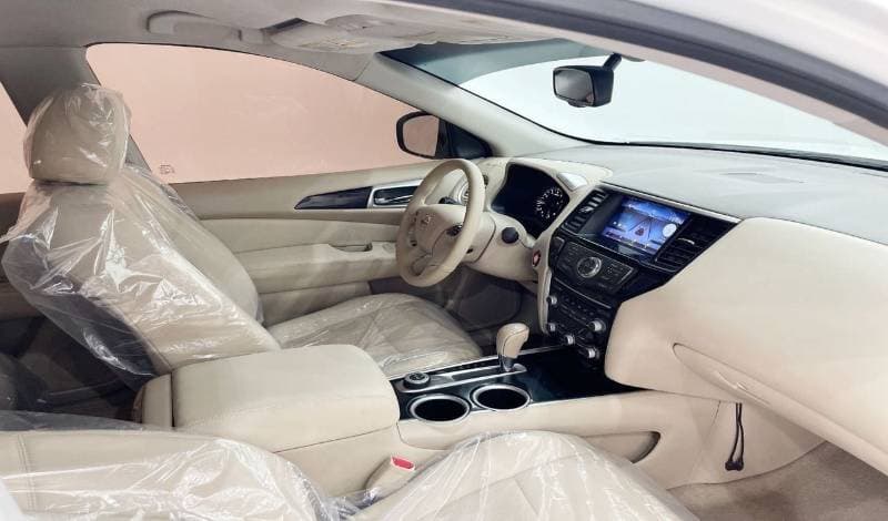 2014 Nissan Pathfinder S thumbnail 6