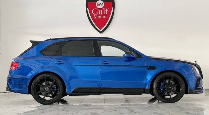 2017 Bentley Bentayga thumbnail 3