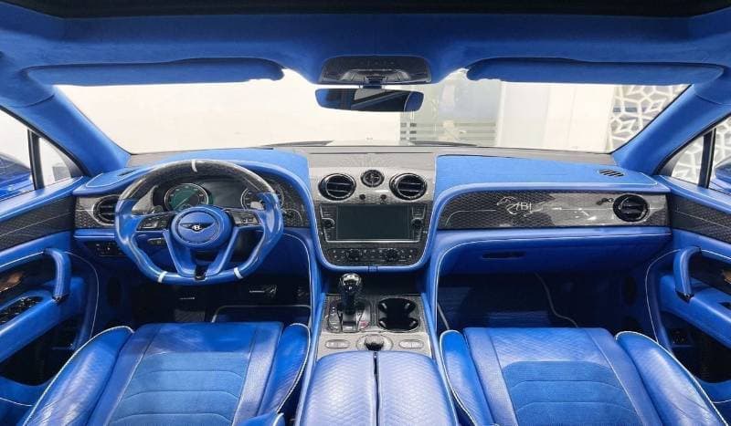 2017 Bentley Bentayga thumbnail 8