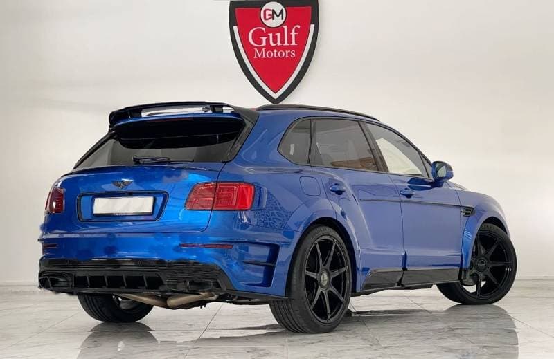 2017 Bentley Bentayga thumbnail 4