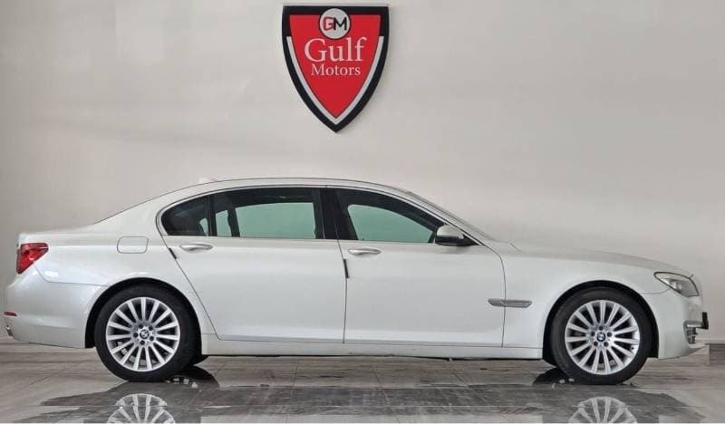2012 BMW 730Li STANDARD thumbnail 3