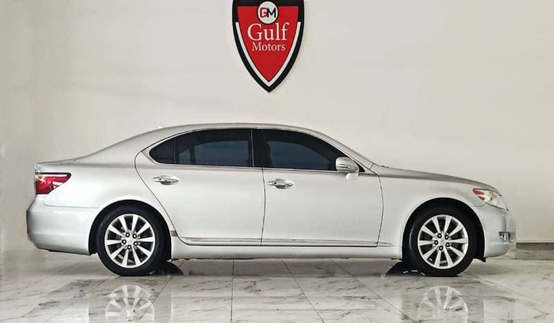 2012 Lexus LS460 PREMIER LWB thumbnail 3