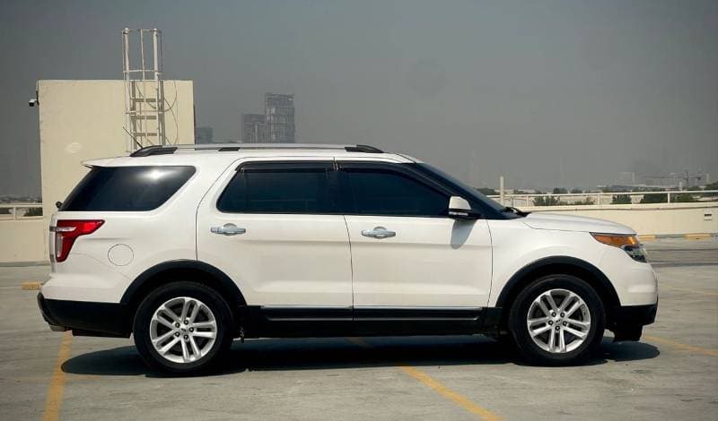 2015 Ford Explorer LIMITED thumbnail 3