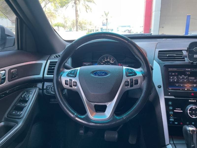 2015 Ford Explorer LIMITED thumbnail 6