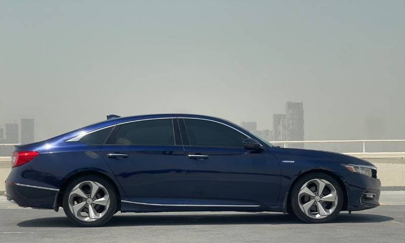 2018 Honda Accord 2.0l hybrid touring thumbnail 3