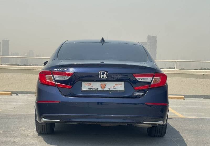 2018 Honda Accord 2.0l hybrid touring thumbnail 5