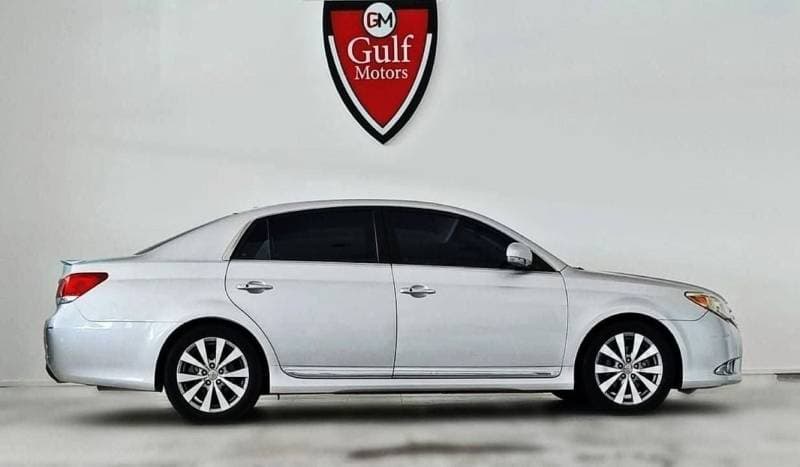 2012 Toyota Avalon LIMITED thumbnail 3