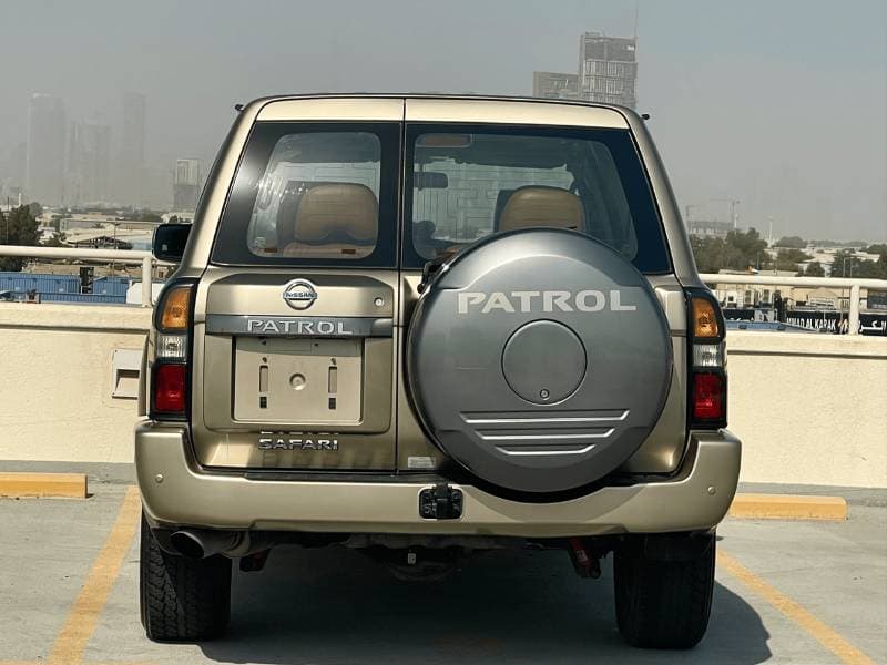 2016 Nissan Patrol HT SAFARI thumbnail 5
