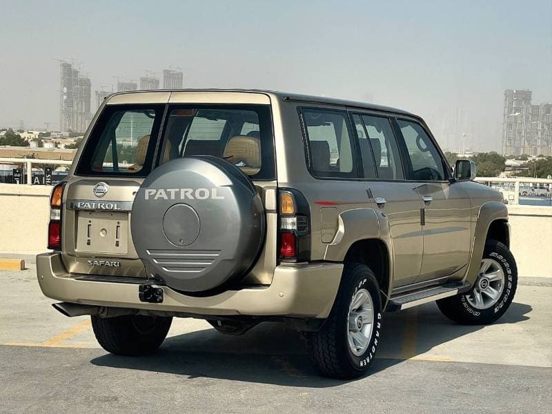 2016 Nissan Patrol HT SAFARI thumbnail 4