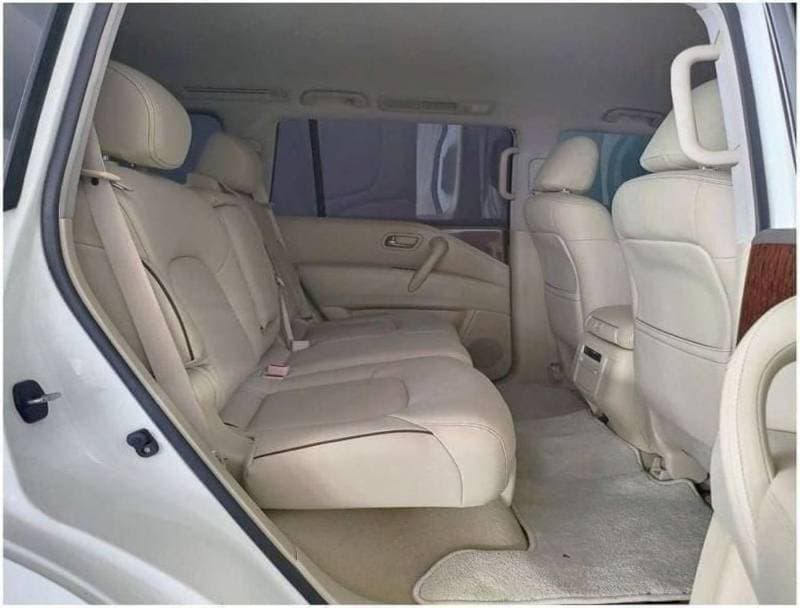 2016 Nissan Patrol LE T2 thumbnail 8