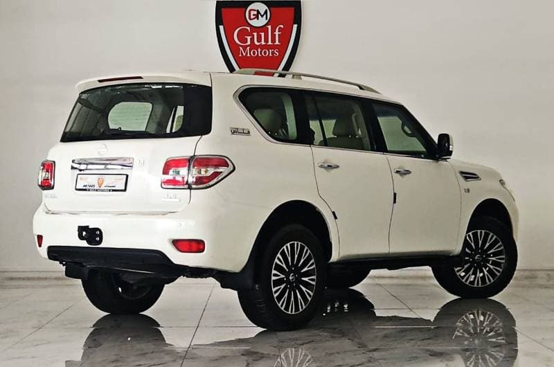 2016 Nissan Patrol LE T2 thumbnail 4