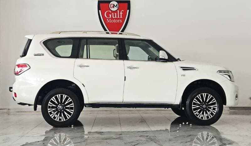 2016 Nissan Patrol LE T2 thumbnail 3