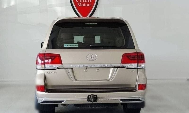 2017 Toyota Land Cruiser GXR thumbnail 4