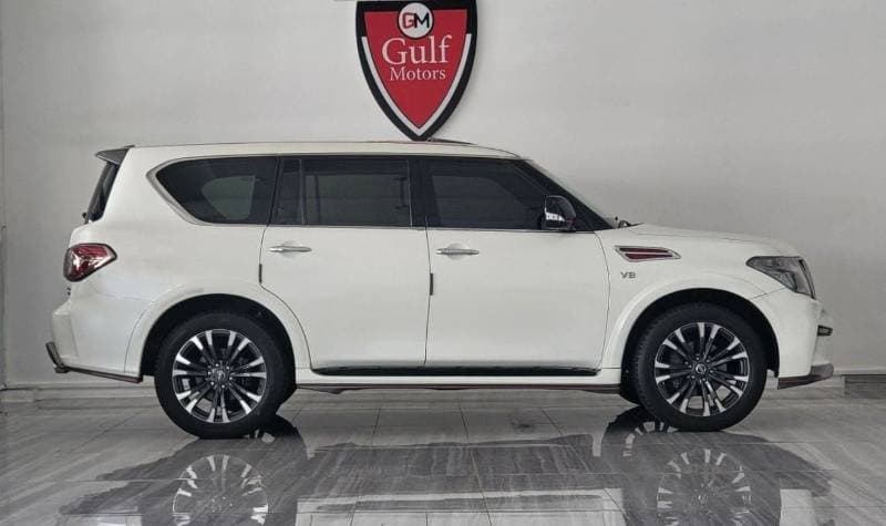 2015 Nissan Patrol thumbnail 3