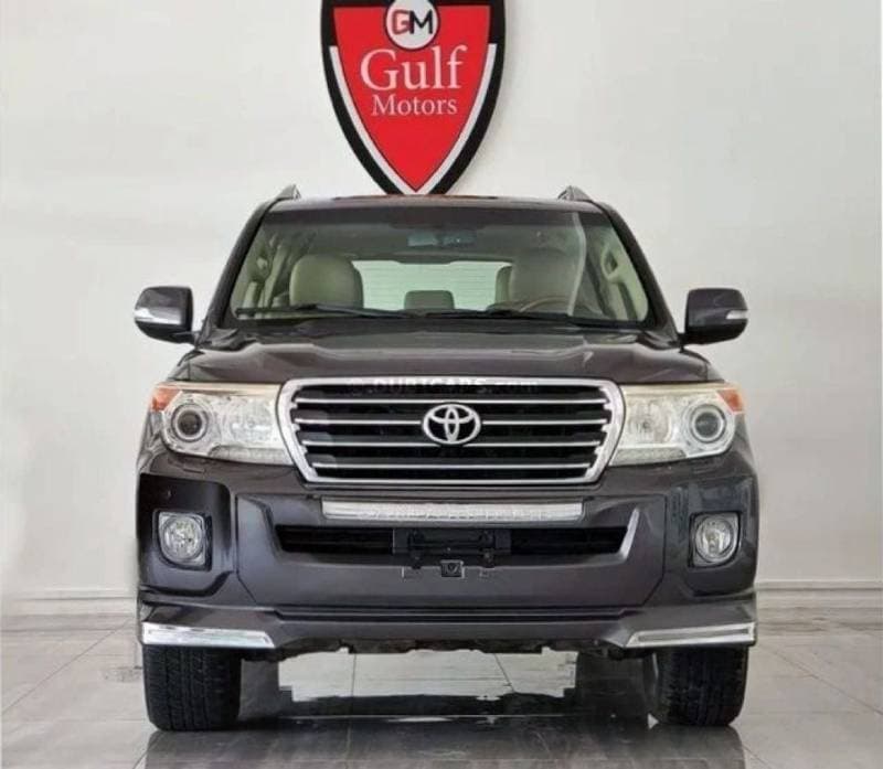 2013 Toyota Land Cruiser GXR thumbnail 2