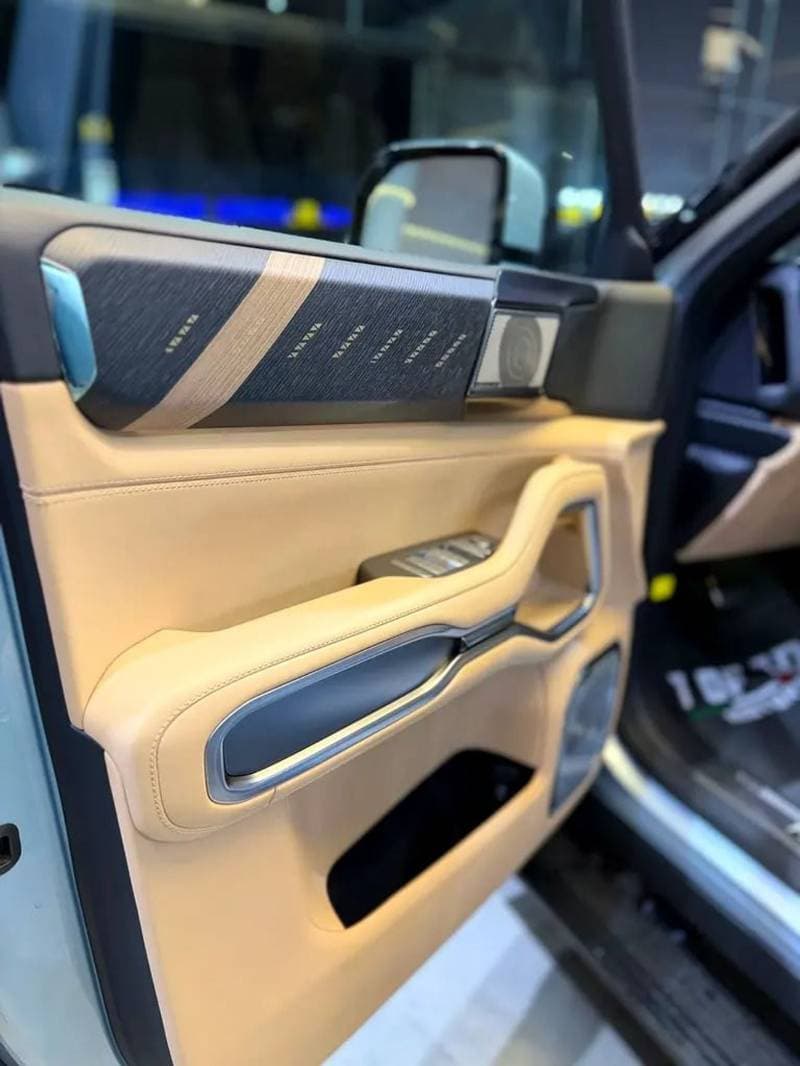 2024 BYD Leopard 8 DELUX thumbnail 8
