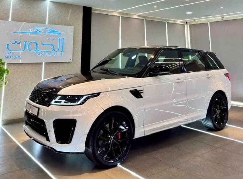 2015 Land Rover Range Rover Sport SVR thumbnail 3