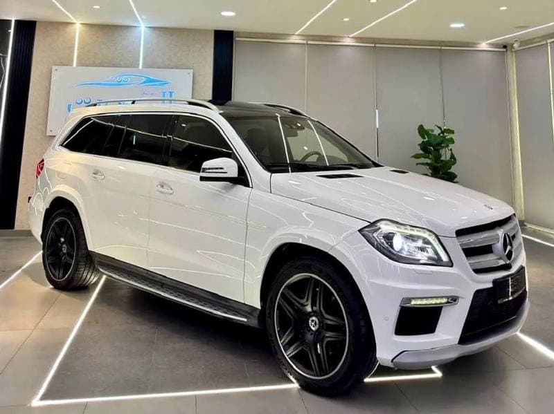 2016 Mercedes Benz GL500 STANDARD thumbnail 3