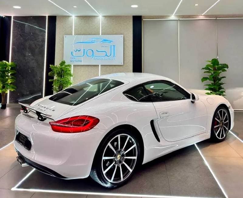 2015 Porsche Cayman S thumbnail 4
