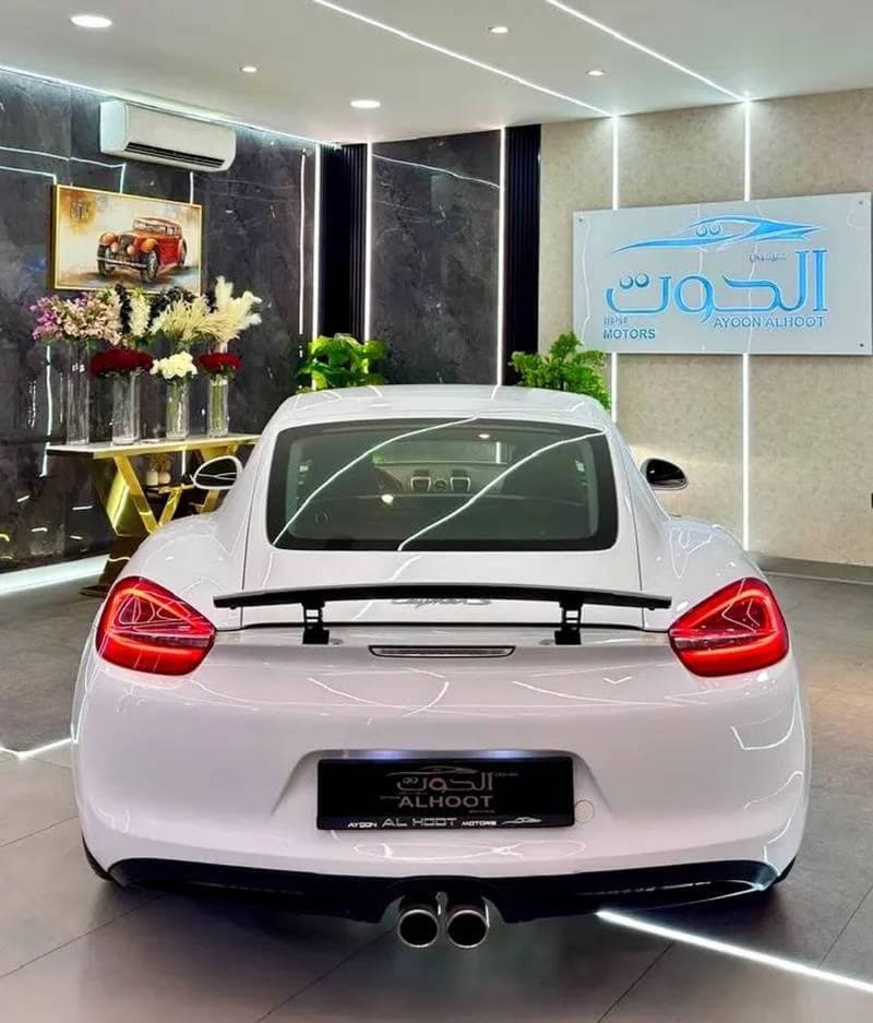 2015 Porsche Cayman S thumbnail 6